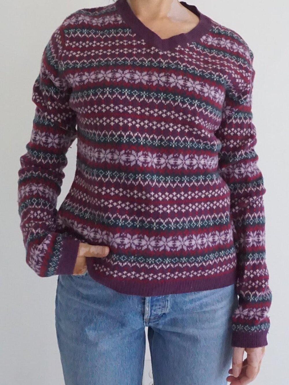 Vintage St Johns Bay Purple 100% Wool Fair Isle Nordic Snowflakes Ski Sweater L